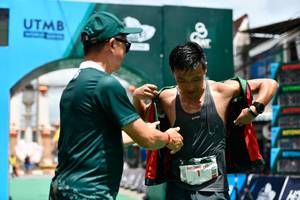 BIB: 160
                            <button type="button" onclick="openModal(21897502)" class="btn btn-primary btn-sm float-right btn-popup" data-toggle="modal" data-target=".modal-high-quality">
                        <i class="fas fa-shopping-cart"></i> Add to Cart
                    </button>
                                            <button type="button" onclick="isThisMe(21897502, true)" class="btn btn-success btn-sm float-right btn-popup btn-isme hidden" data-toggle="tooltip" data-placement="bottom" title="นี่คือรูปของคุณใช่ไหม คลิกที่นี่เพื่อเอาเข้าอัลบั้ม">
                        <i class="fas fa-plus"></i> Add to album
                    </button>
                    <button type="button" onclick="isThisMe(21897502, false)" class="btn btn-warning btn-sm float-right btn-popup btn-isnotme hidden">
                        <i class="fas fa-ban"></i> Remove from album
                    </button>